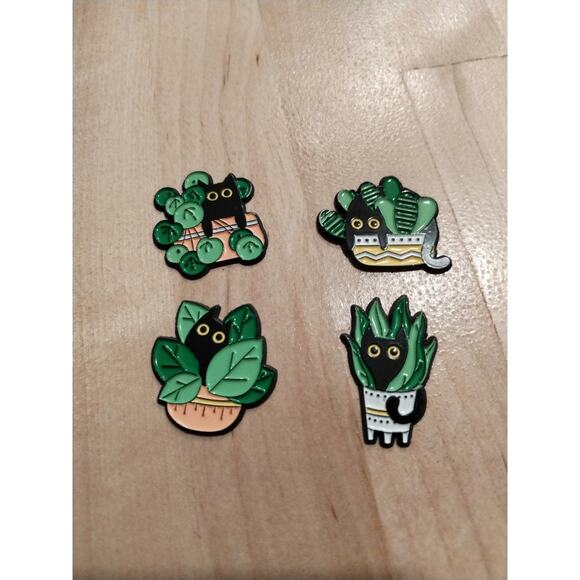 Golf Ball Markers (set of 4 black cat markers) - Picture 1 of 9